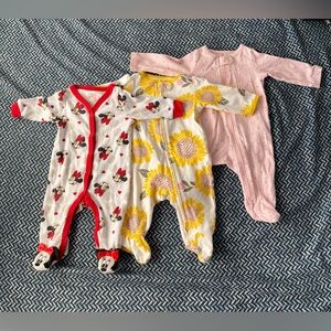 3 pieces baby cotton pajamas. Cute prints. Fits to 0-3 months baby. Like new.